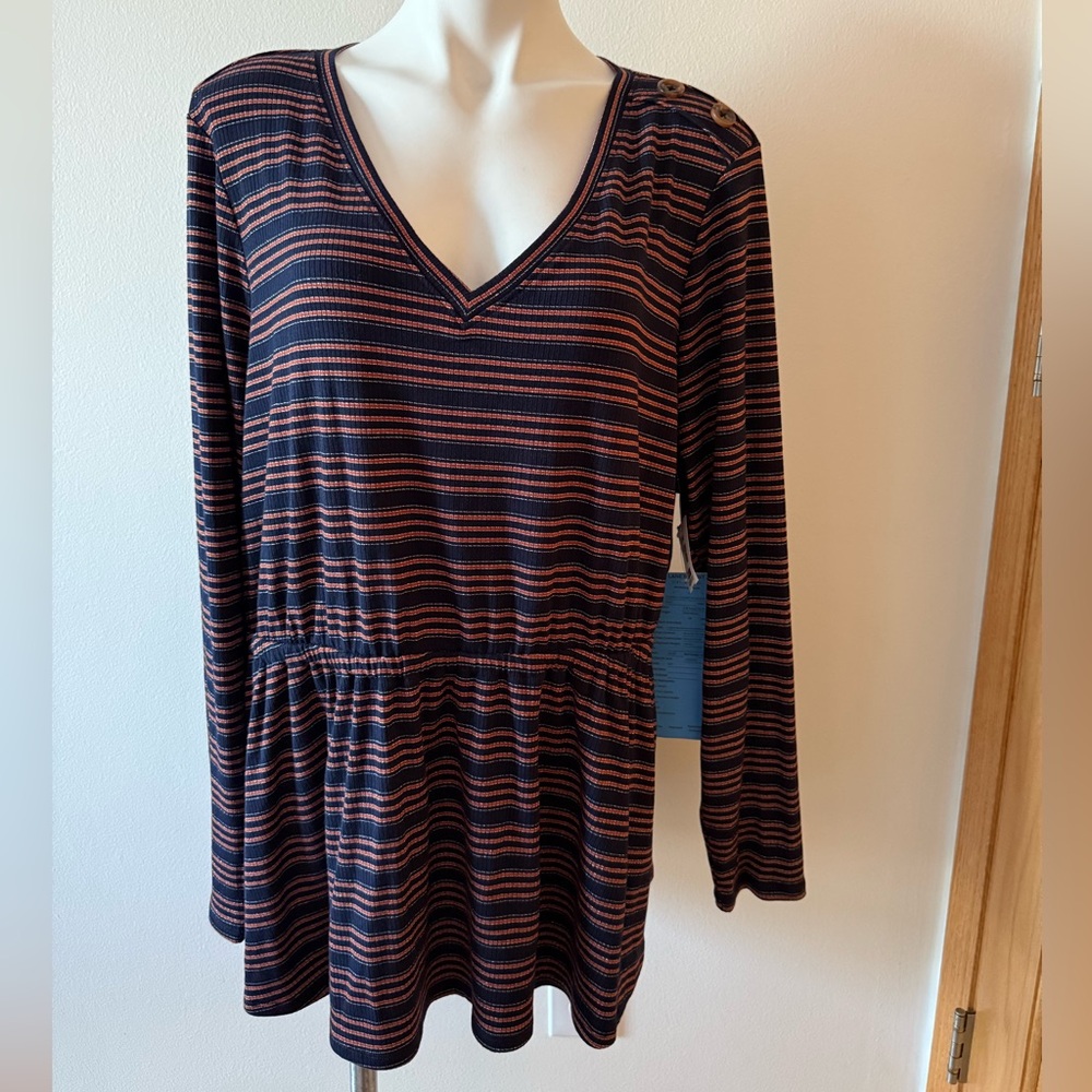 Striped V-Neck Long Sleeve Top